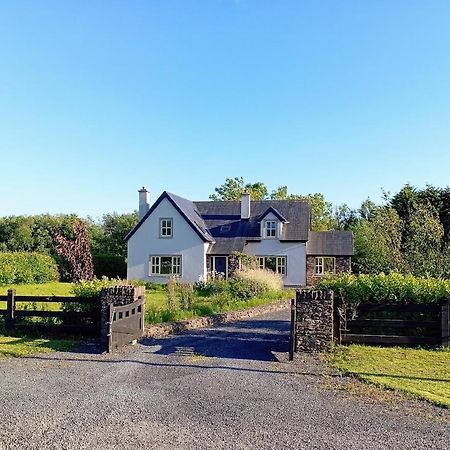 Conveniently Located House To Enjoy All Of Kerry Tralee Exterior foto