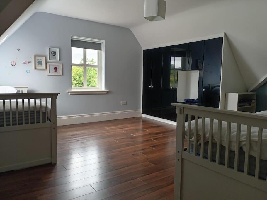 Conveniently Located House To Enjoy All Of Kerry Tralee Exterior foto